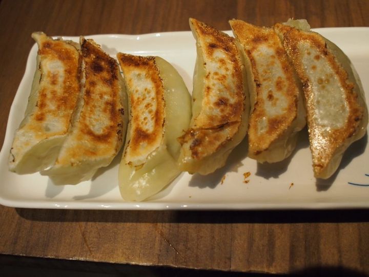 プロが伝授 自家製の 餃子 をお店の味に近づける ひと手間 サンキュ