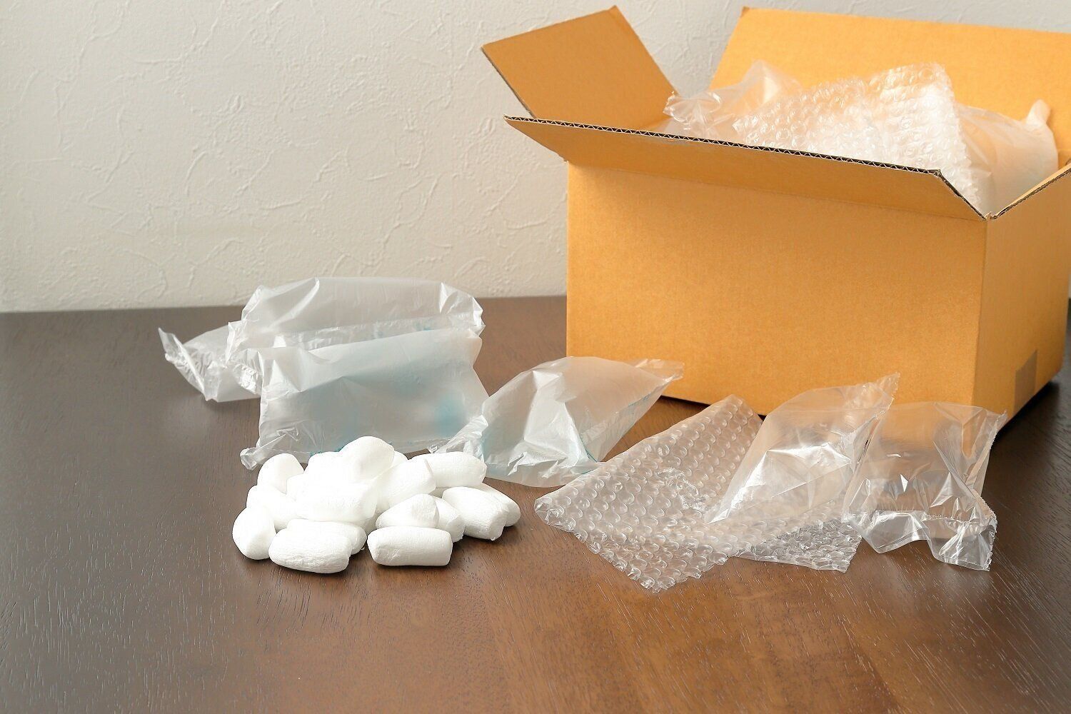 まさかそのまま捨ててないよね？家事のプロが「捨てちゃダメ！」と話すどこに家にもあるアイテム