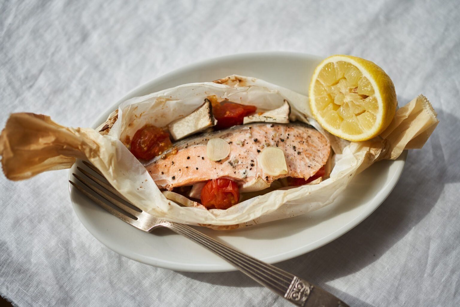 サーモンの包み焼き(サーモンのホイル焼き)