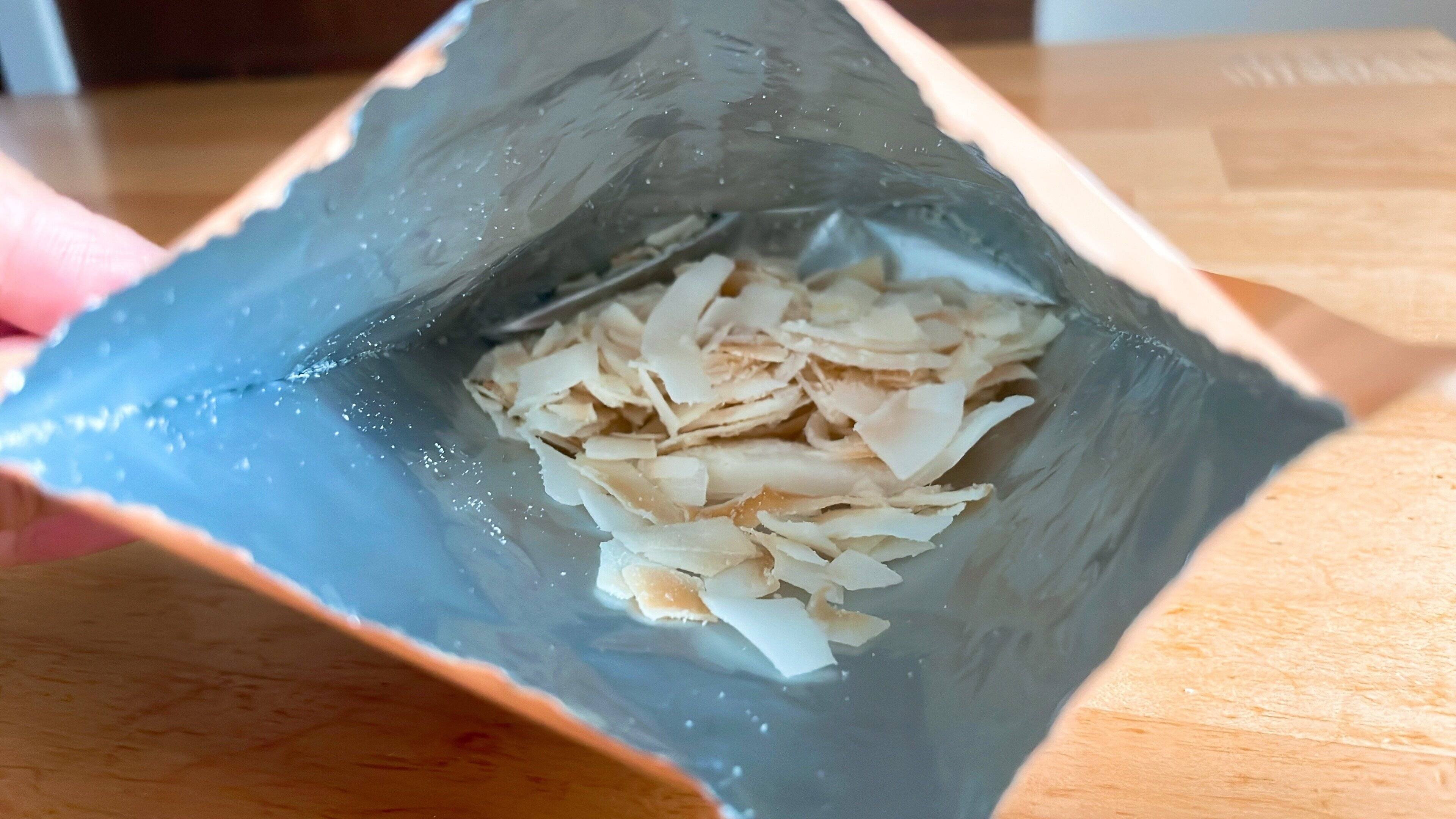 業務スーパーココナッツチップス