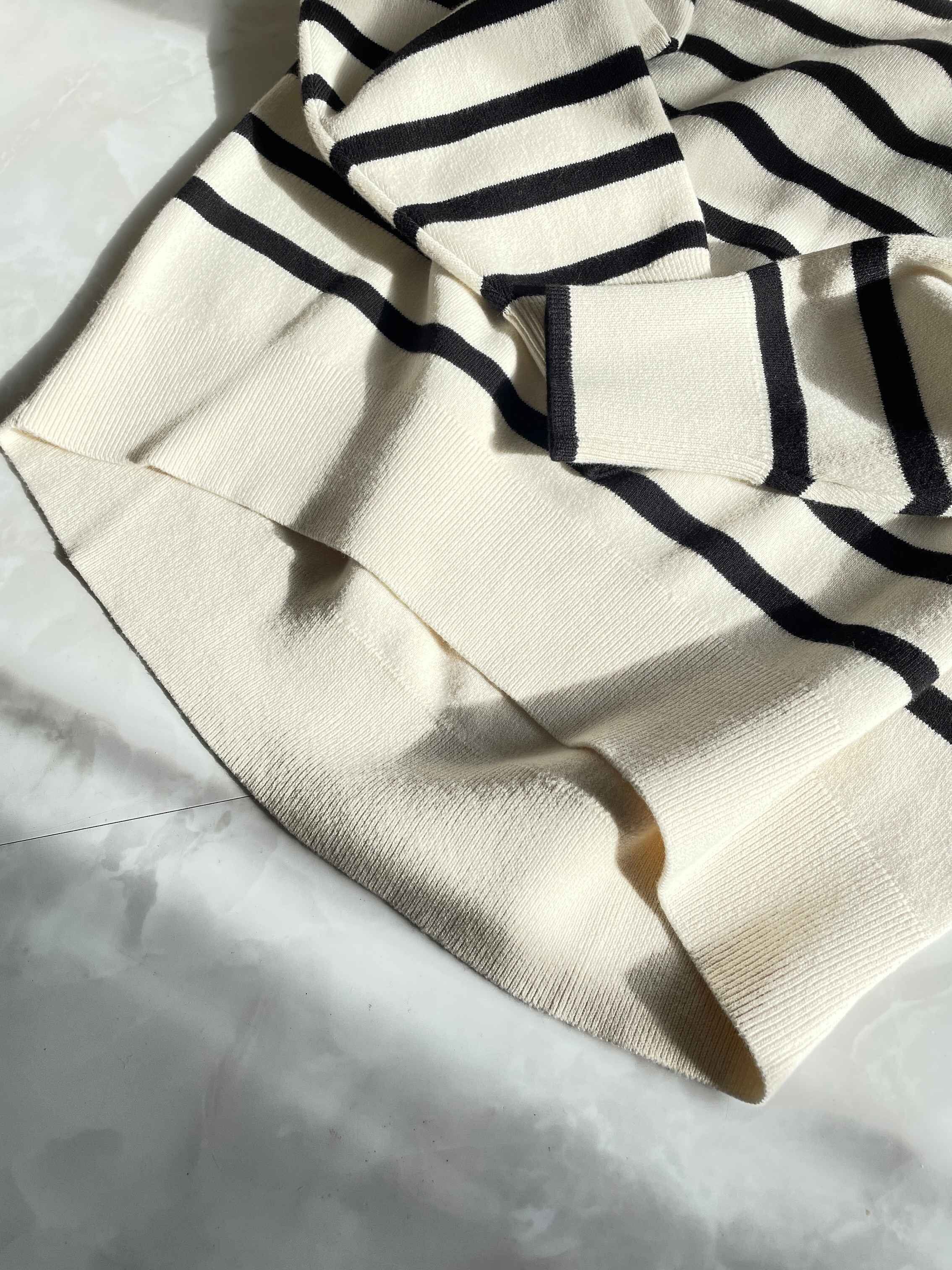 スムースコットンリラックスボーダークルーセーター（長袖）