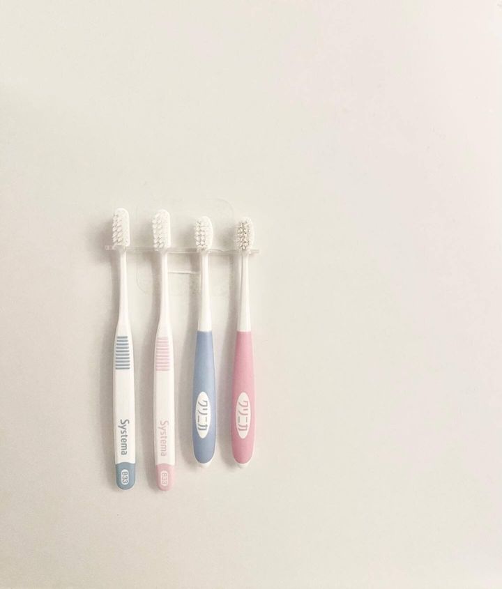 【セリア】4本の歯ブラシを一度に収納できる!