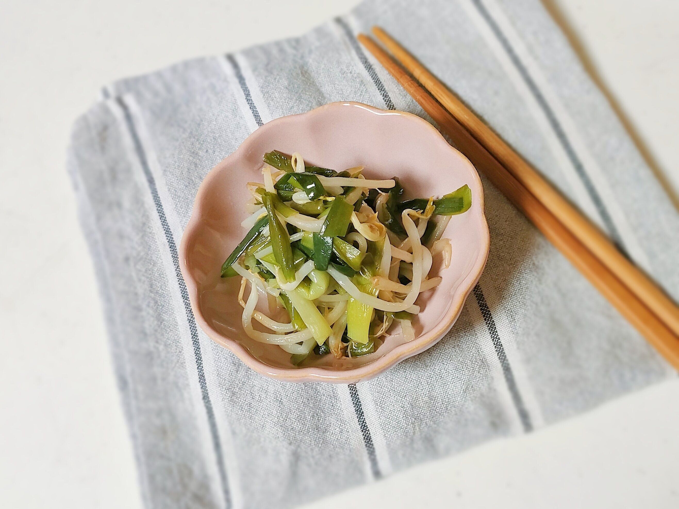 ニラともやしのナムル