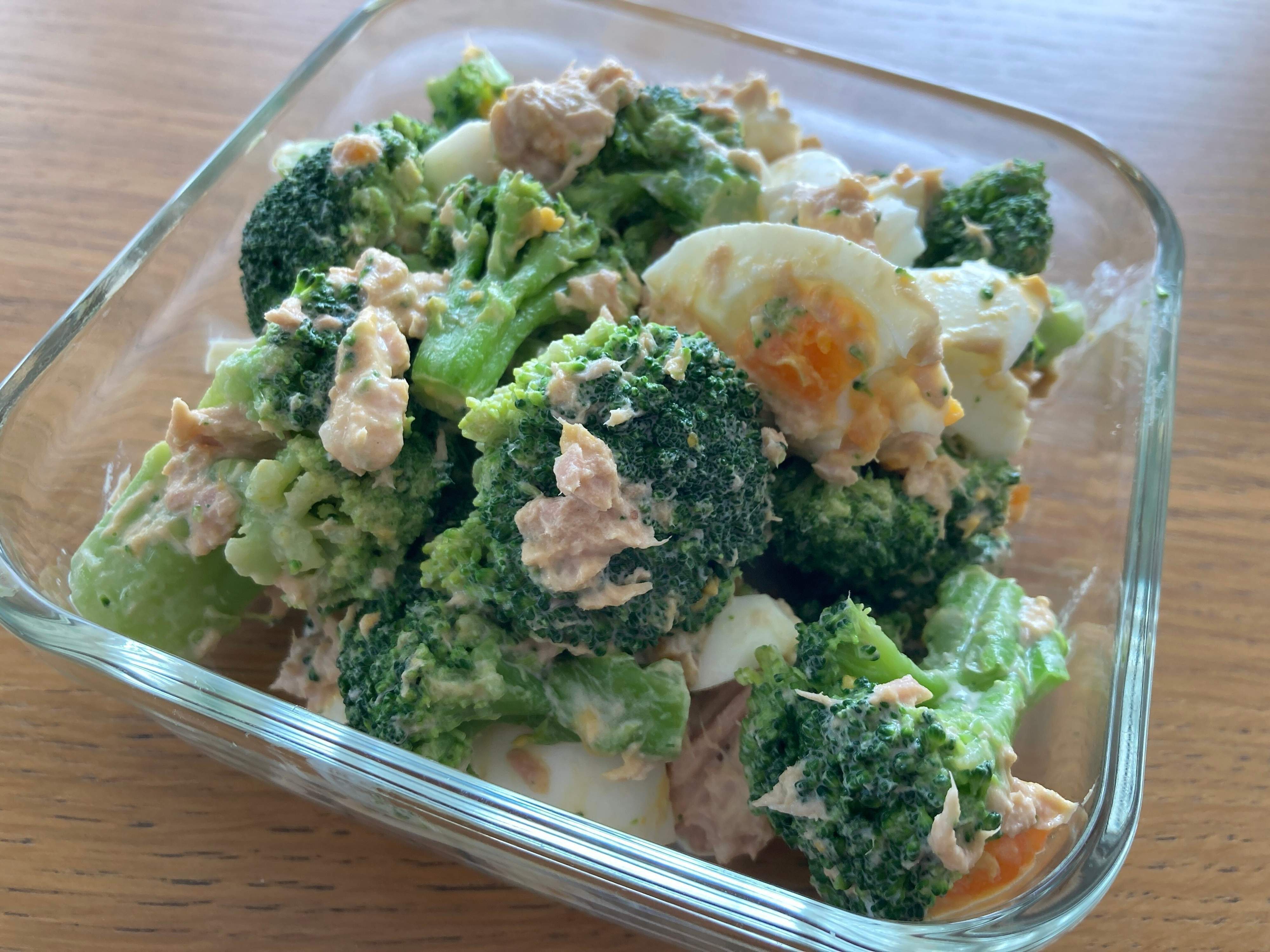 ブロッコリーとゆで卵のツナサラダ