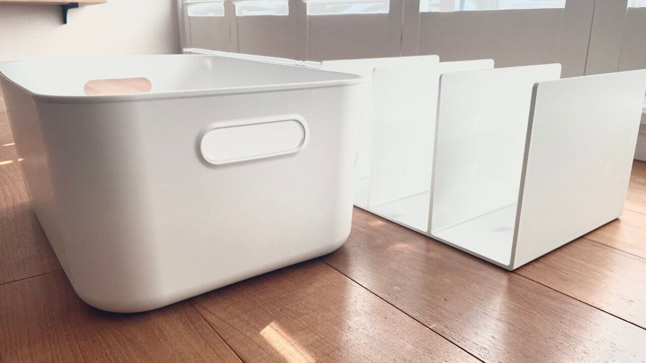 無印良品ポリエチレンケースと仕切りスタンド
