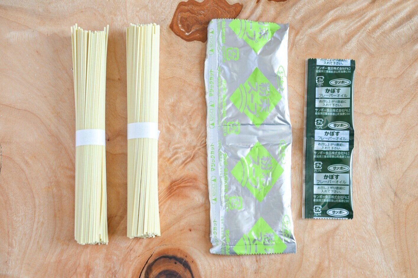 「鶏塩ラーメン」の中身