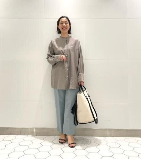 気温22度の服装 22最新 おすすめファッション やってはいけないngコーデを人気スタイリストが解説 春 秋の服選びのポイントにも注目 サンキュ