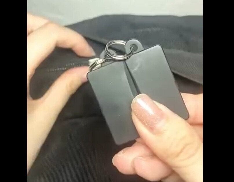 【ダイソー】スリ対策に！ファスナークリップ