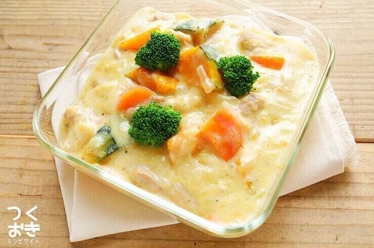 家にあるもので簡単に。鶏肉とかぼちゃのクリーム煮