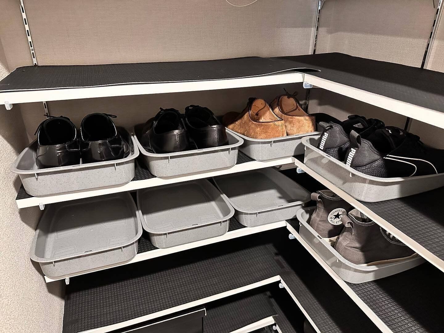 お手入れを楽に！「シューズトレー」