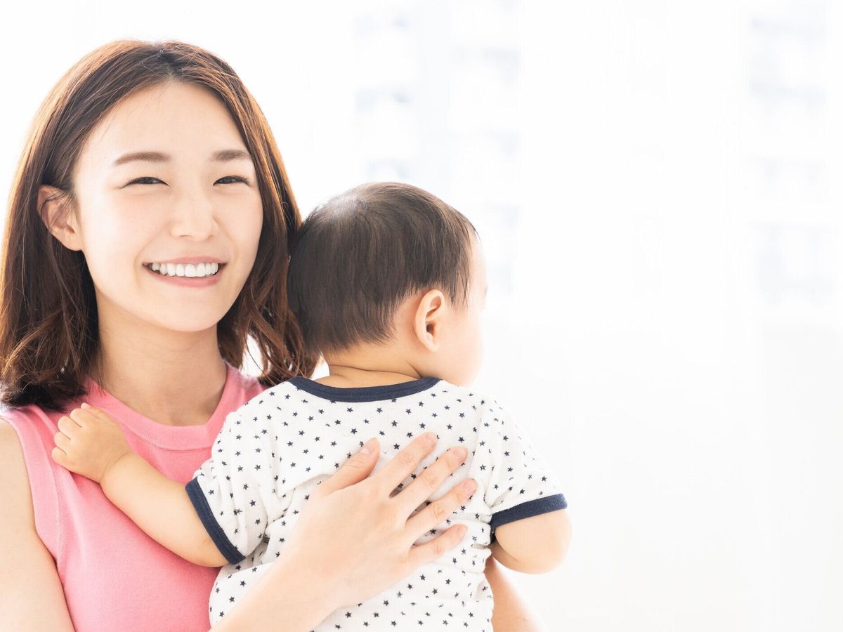 アジアの母と赤ちゃん