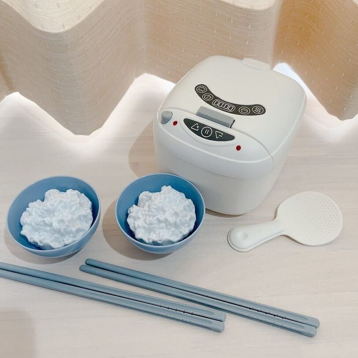 【キャンドゥ】ピーッと音が鳴る「おままごと 炊飯器」