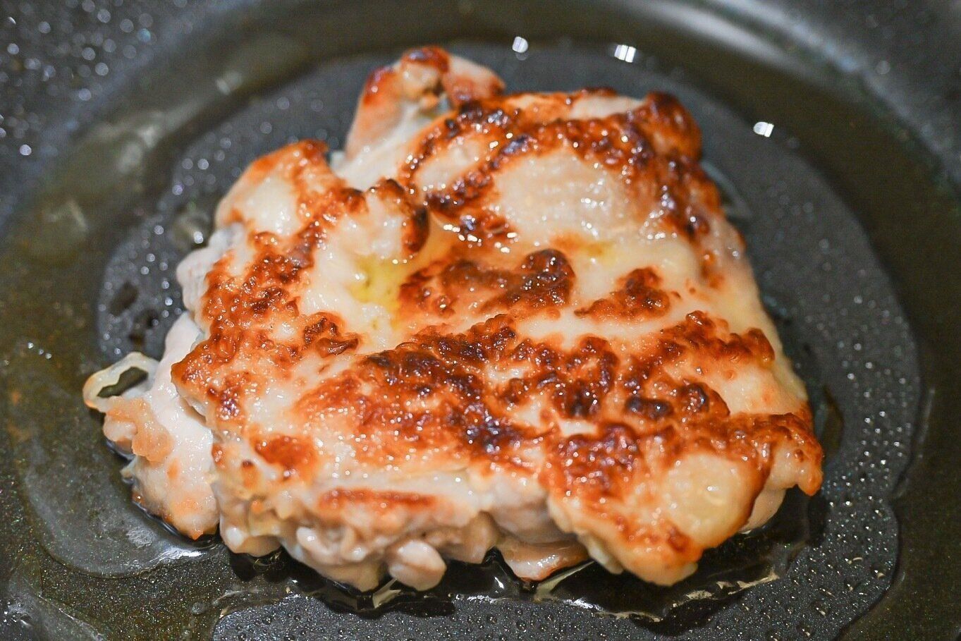 加熱した鶏もも肉