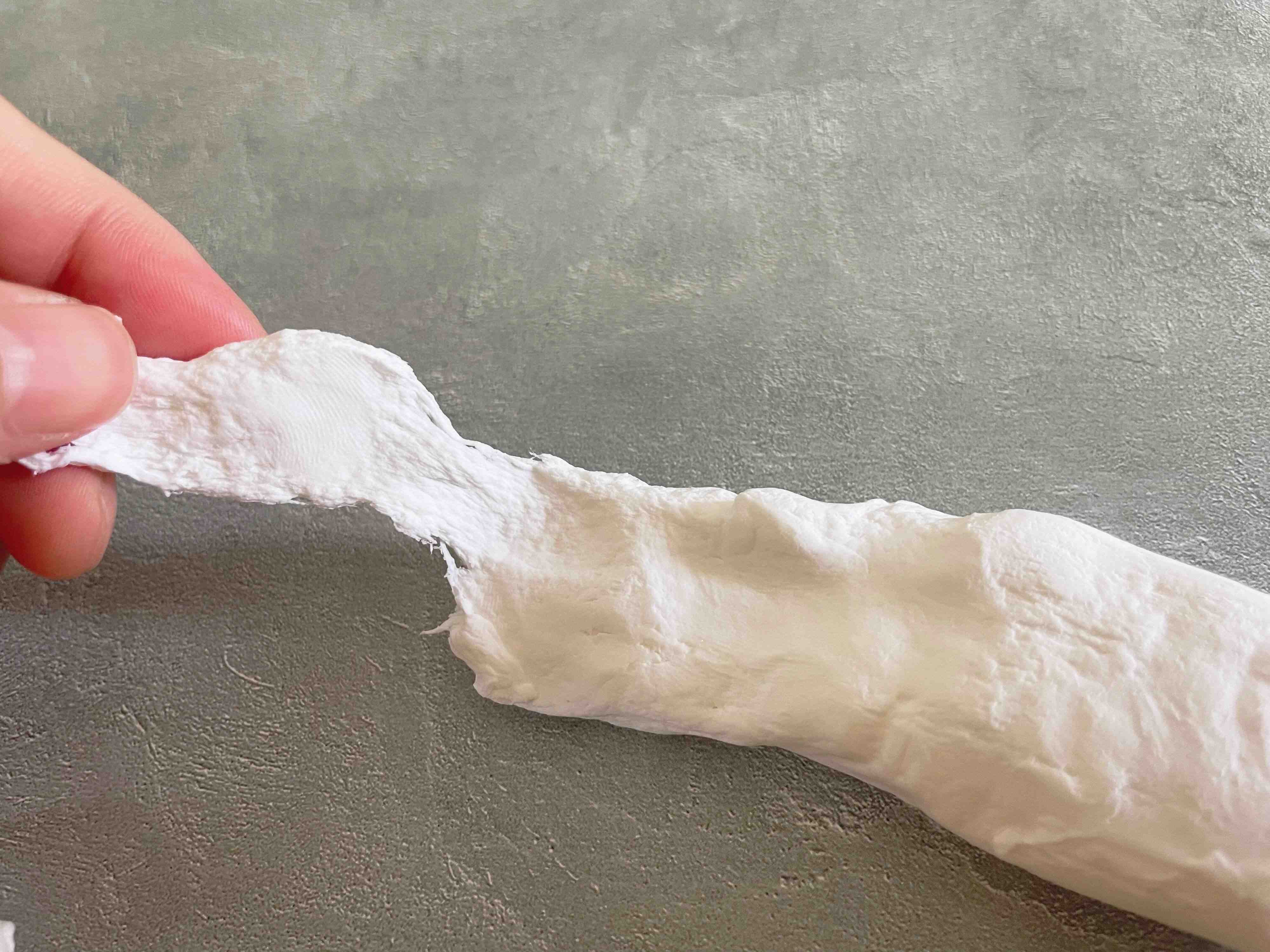 粘土遊びの感覚でスキマ掃除できる