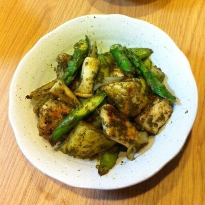 洋風おかず♪鶏肉と野菜のジェノベーゼ炒め