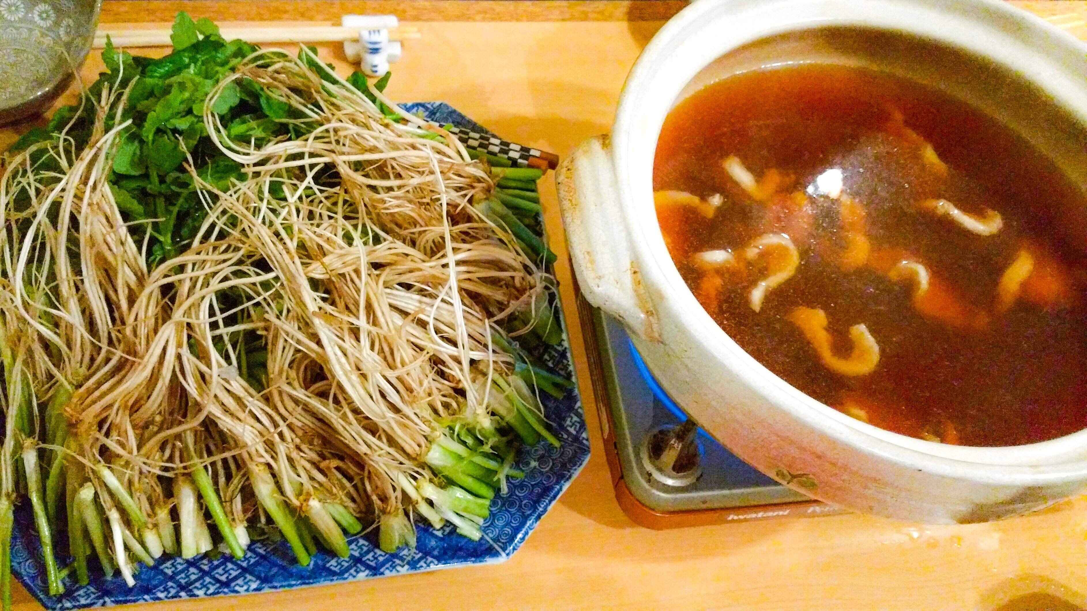 仙台の郷土料理「セリ鍋」