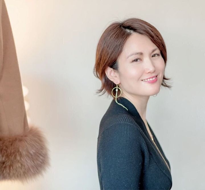 40代女性に似合うふんわりショートヘアスタイル!エレガントな大人の外ハネショート