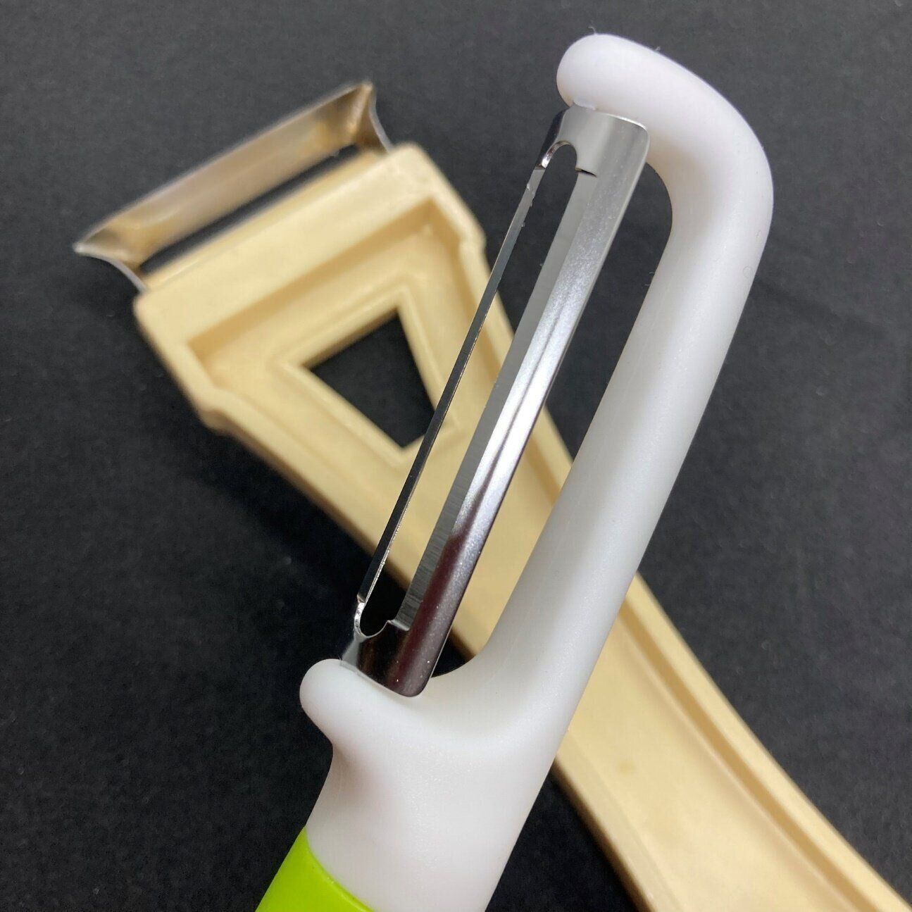 「横→たて」になっただけでここまで変わる!? 110円で幸せになれるダイソーの便利キッチングッズは絶対買いです