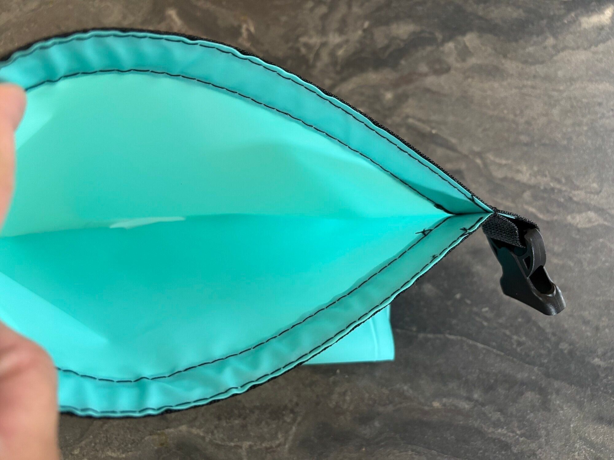 【ダイソーで揃う】アウトドアなどでの活躍はもちろん！防災グッズにもなる常備しておきたいおすすめアイテム5選