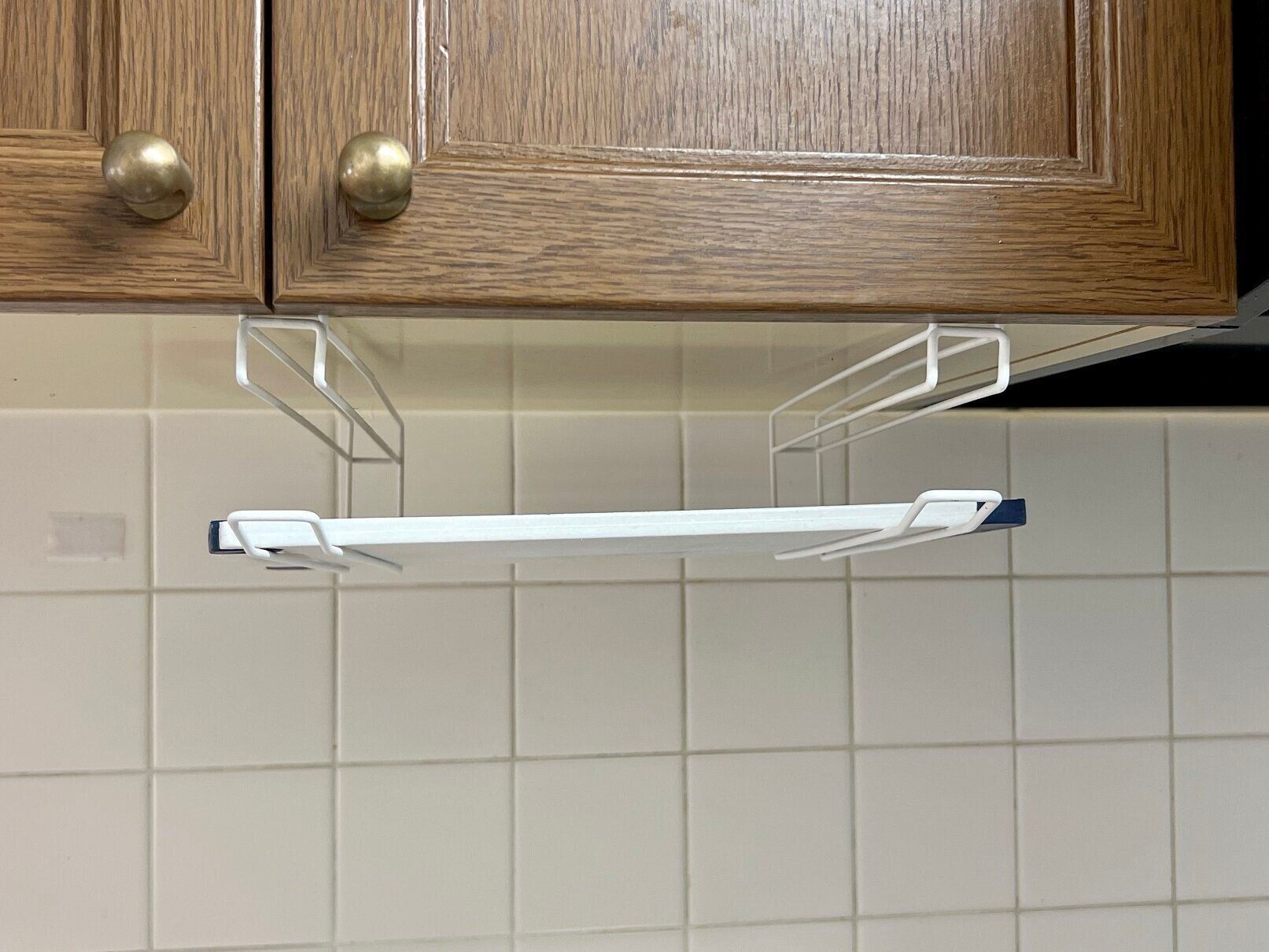 2．キッチンの棚下