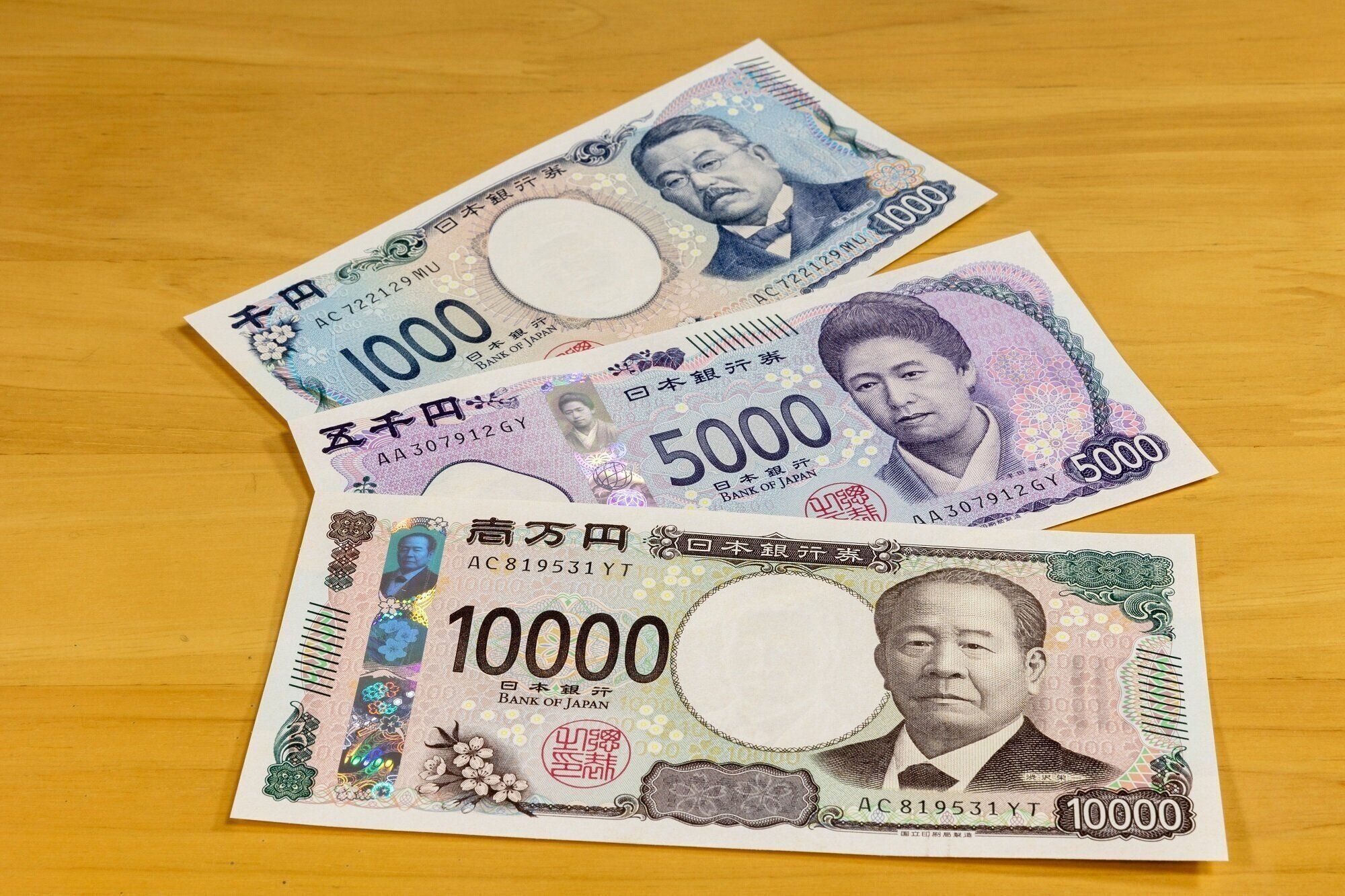 やめたらみるみる貯まりだした！1,000万円貯めた人が絶対にやらないこと5つ