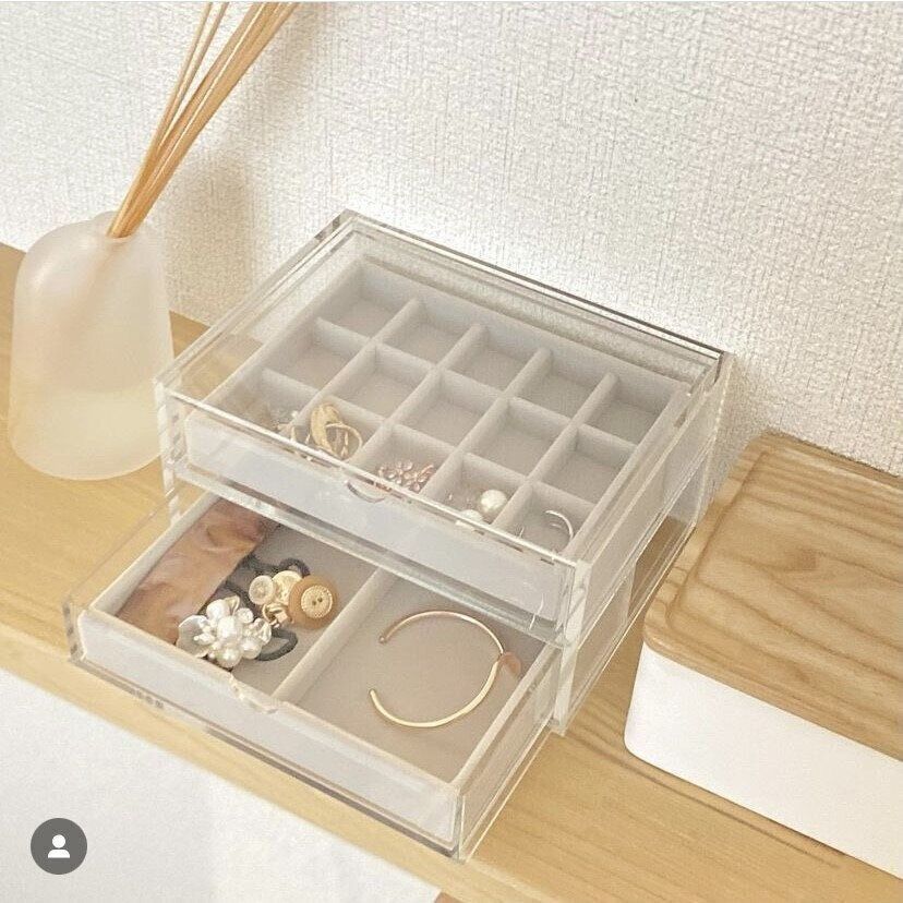 アクセサリーケースにぴったり！重なるアクリルケース