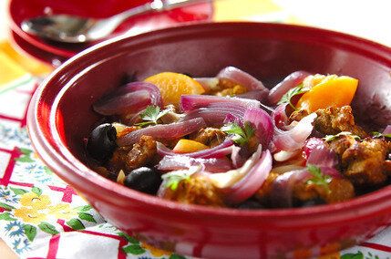 タジン鍋　モロッコ風レモンチキン