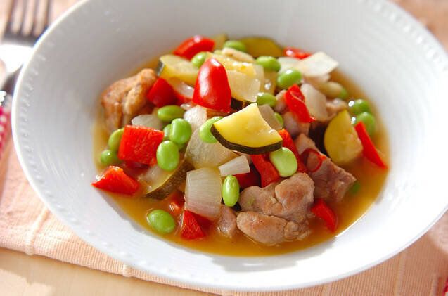 鶏肉と彩り野菜のビネガー煮