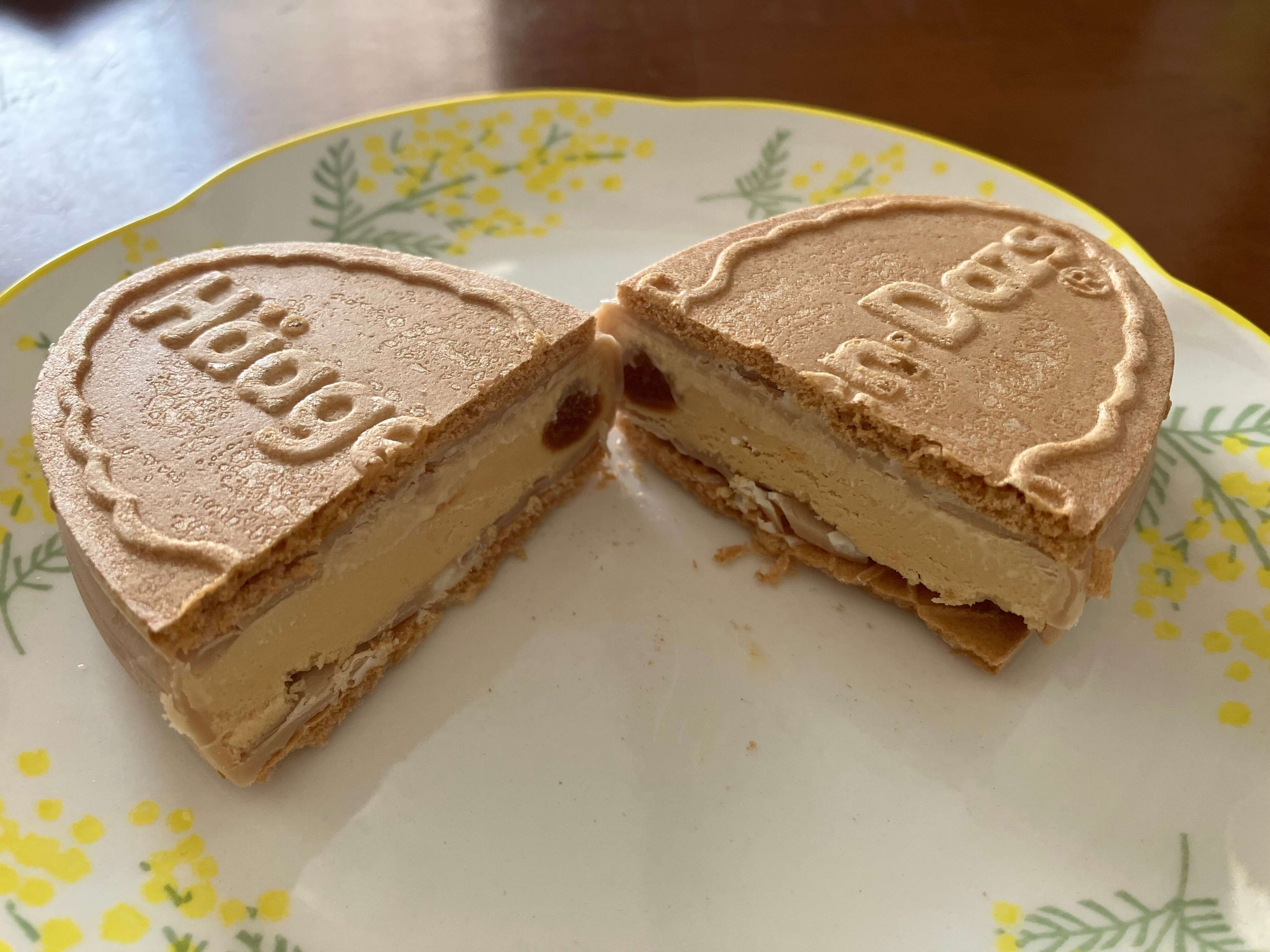 クリスピーサンドの断面