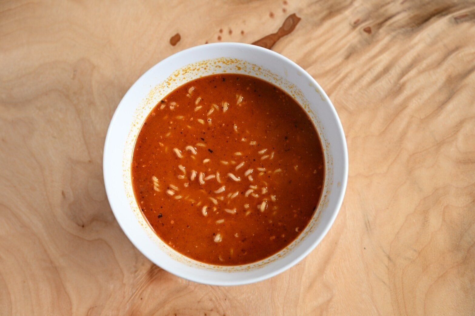 白い器に入ったペナンホワイトカレー麺
