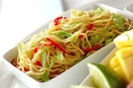 グリーンカレー焼きそば