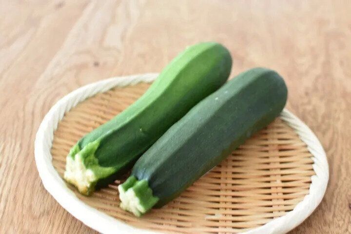 ズッキーニの人気レシピ15選！焼く？炒める？そのまま？