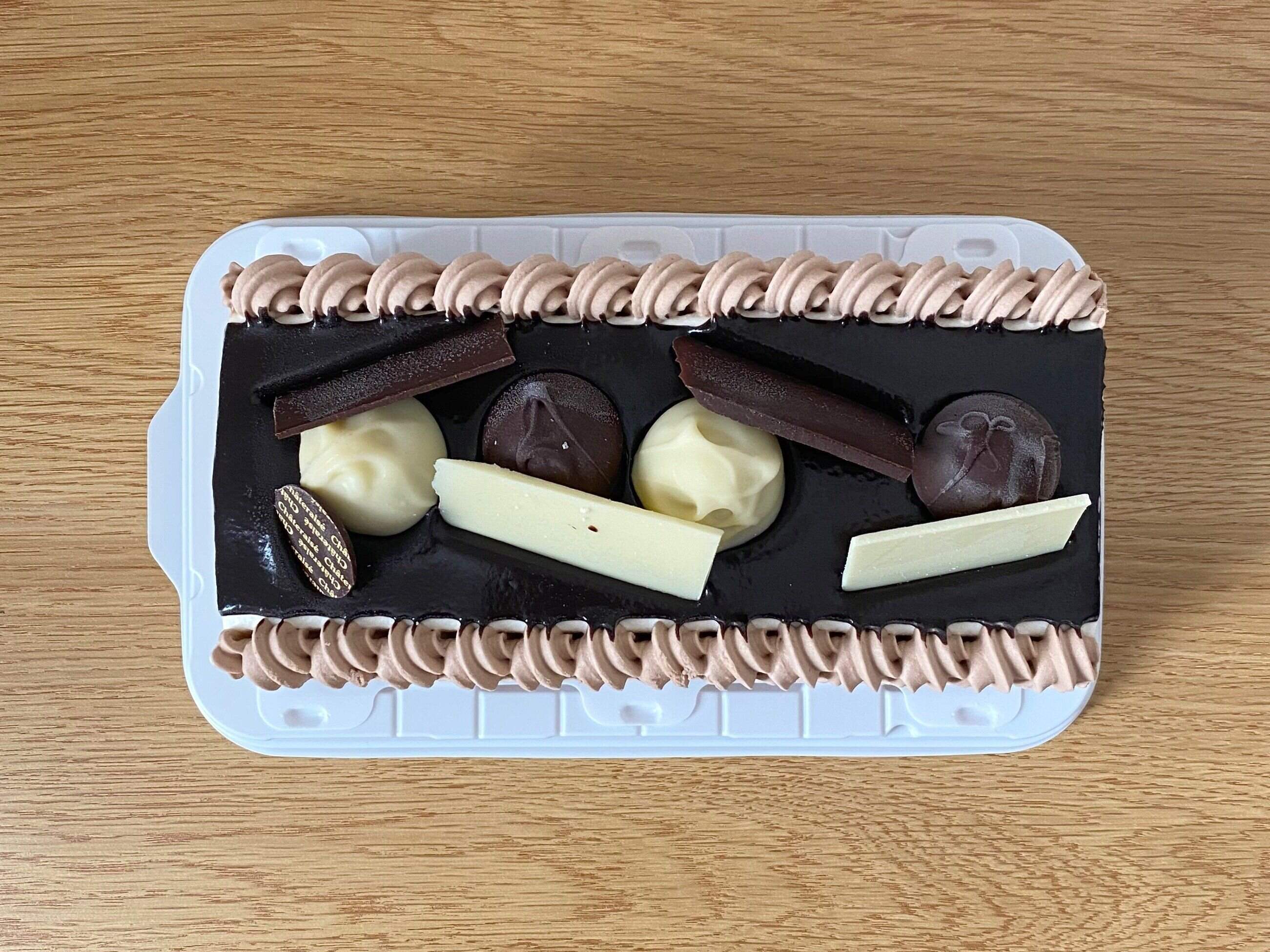 デザートアイスケーキチョコレートバニラ