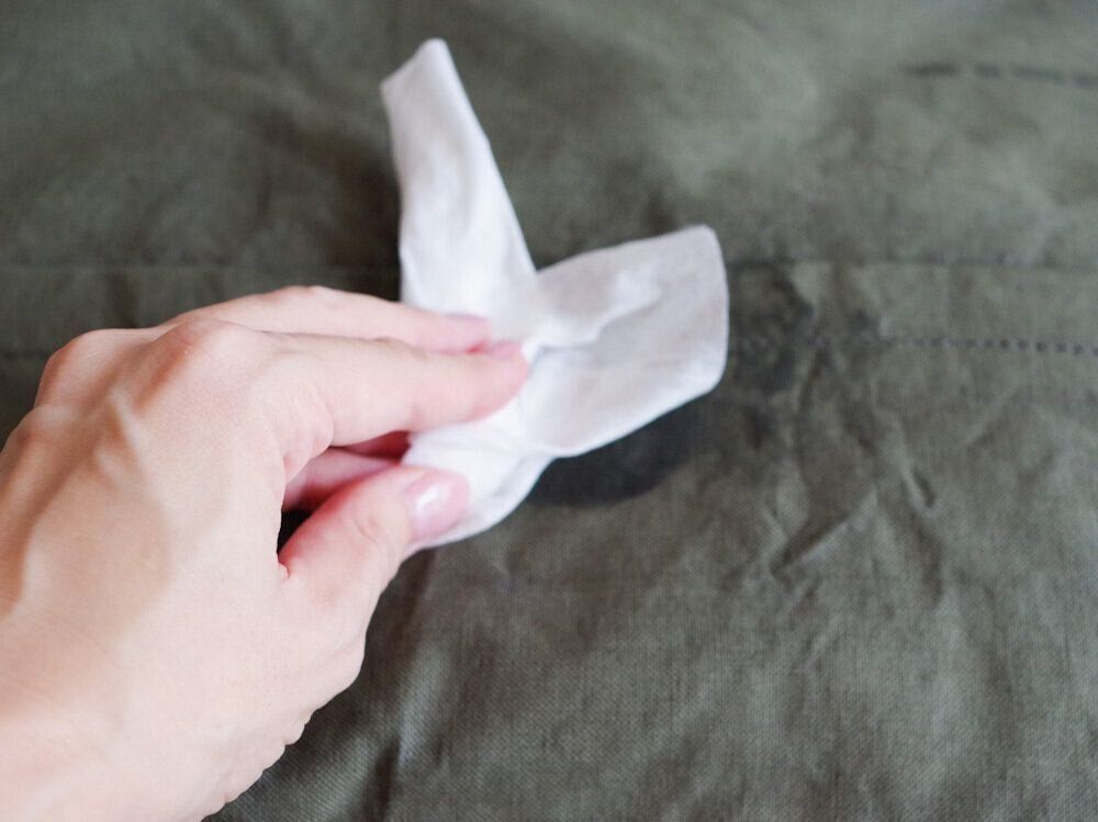 【無印良品】“部分洗いに”“洗ってすぐに外出できる”試す価値大な「水のいらないシューズクリーナー」