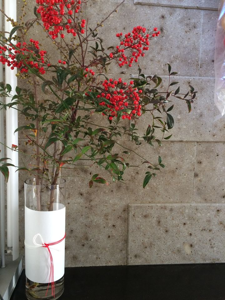 クリスマスにも大活躍 ニトリのフラワーベースがコスパよし サンキュ クリスマスにも大活躍 ニトリのフラワーベースがコスパよし サンキュ