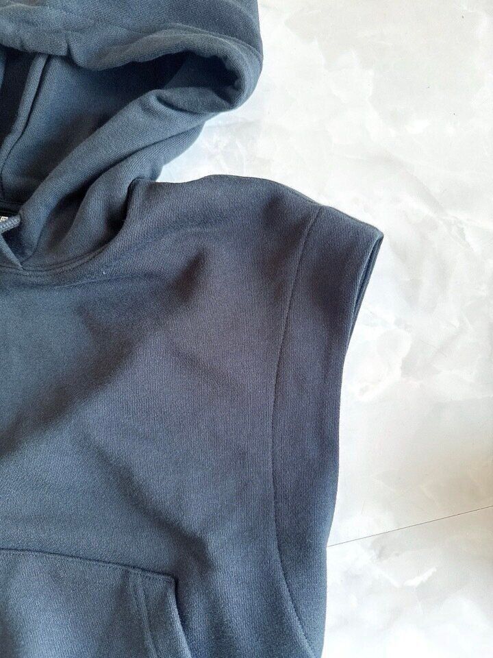 スウェットノースリーブパーカ