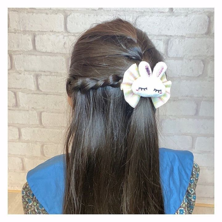 小学生女子も納得のキュートなヘアスタイル。簡単!ハーフアップアレンジ