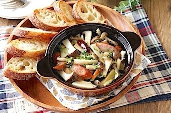 きのことウインナーのアヒージョ