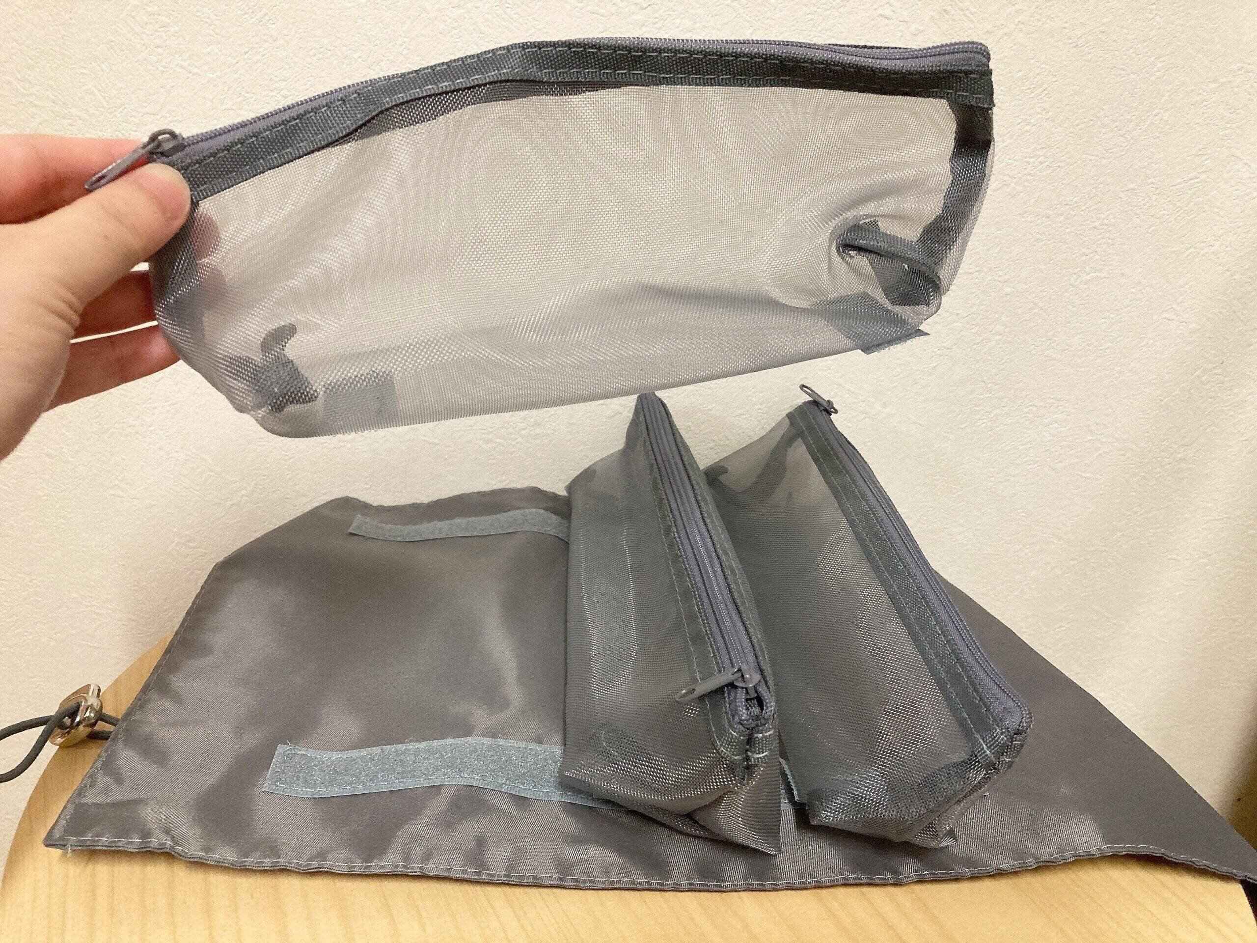 3COINS取り外しポーチ