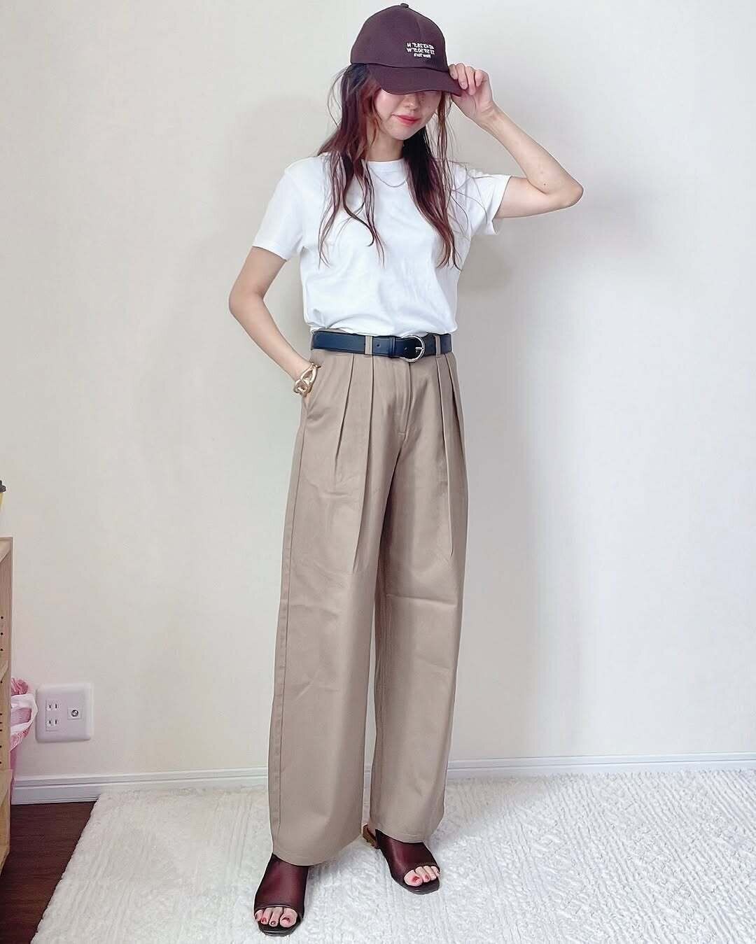 GU　チノバレルレッグタックパンツ