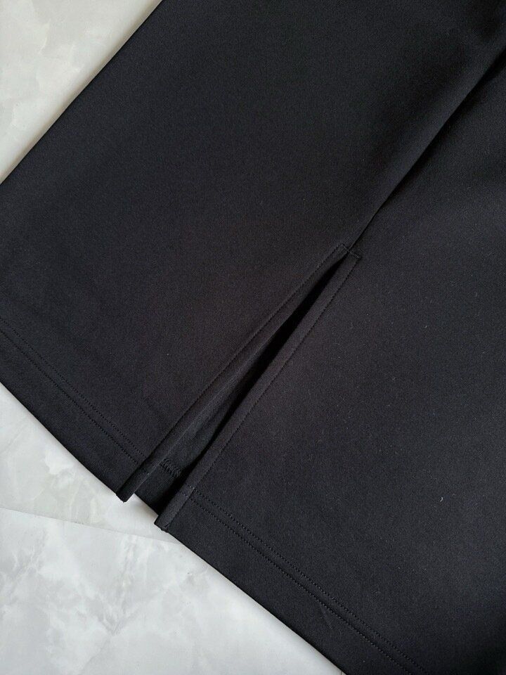 ユニクロ　ドライスウェットナローロングスカート