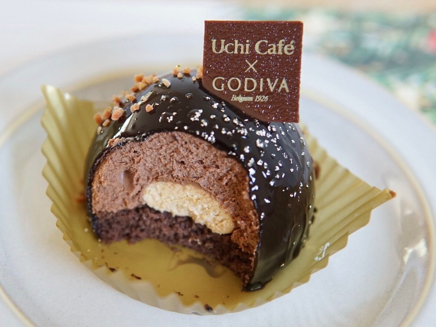 ドームショコラ（アーモンドプラリネ）