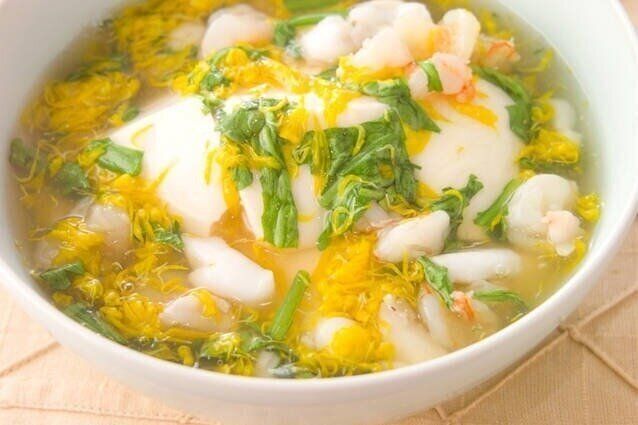 春菊入りすくい豆腐のエビあん