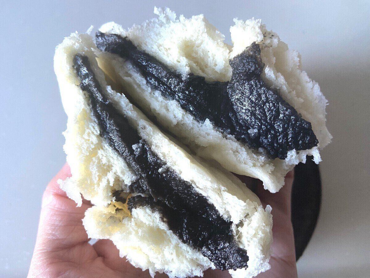 端までみっちりの胡麻あん