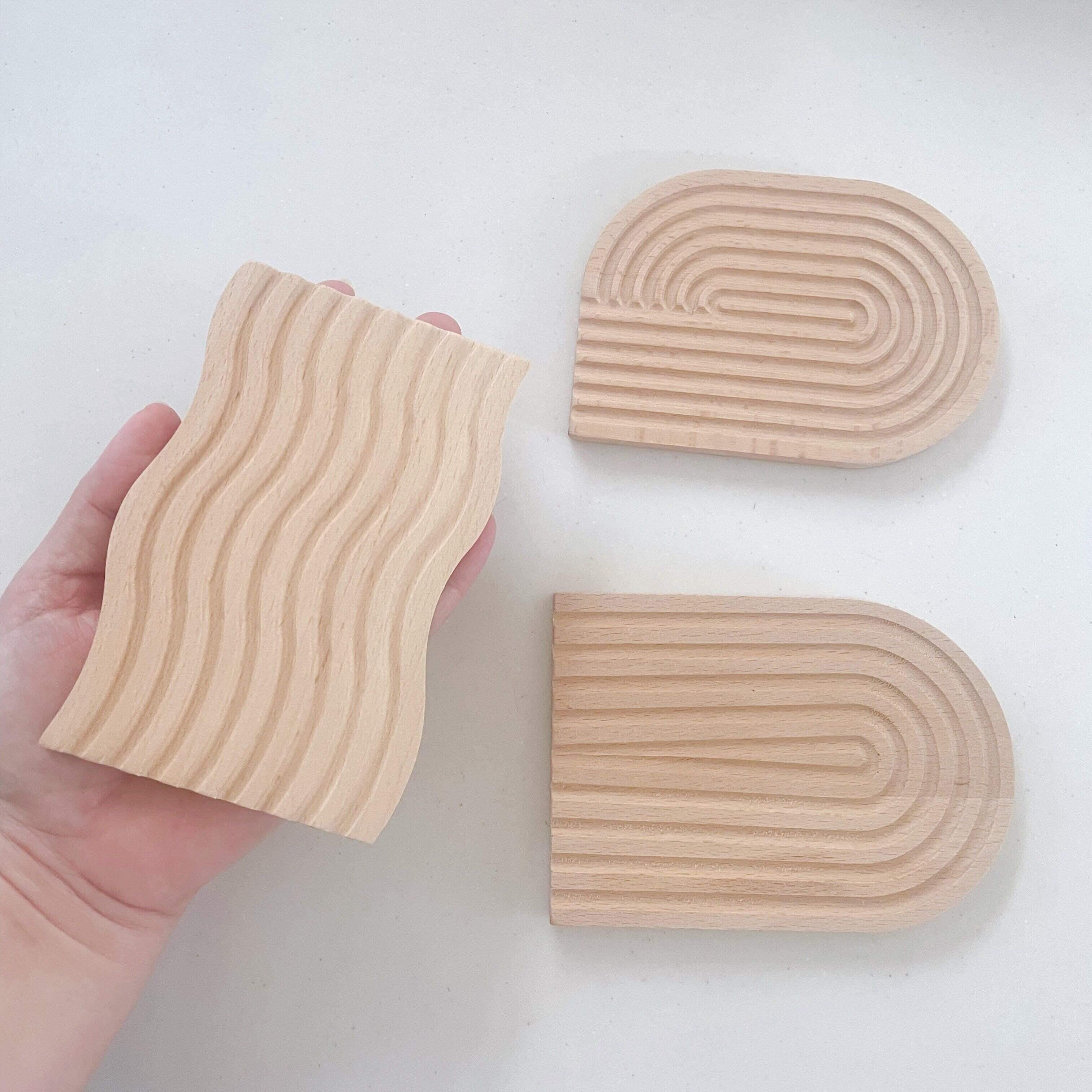 ダイソー　木製インテリアトレー