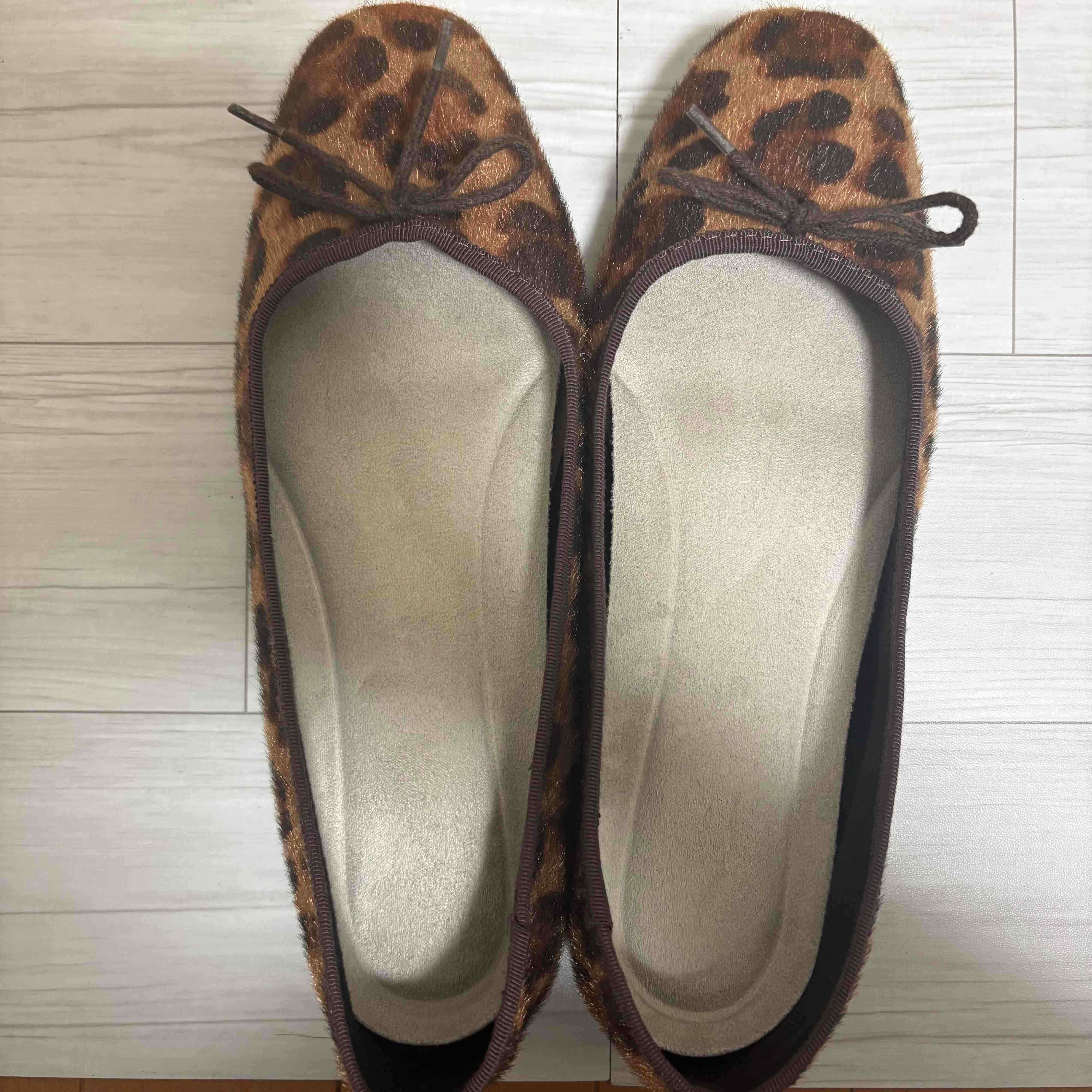 レオパード柄のバレエシューズにインソールを入れたところ