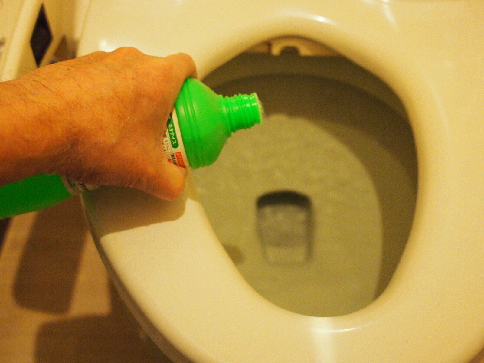 掃除のプロが警告！意外と知られていないトイレ掃除のNG3選