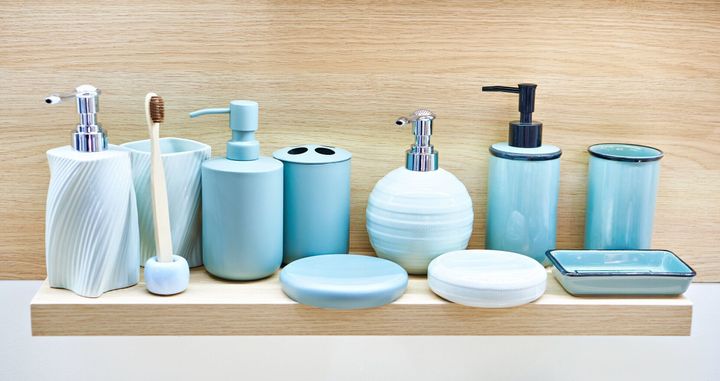 液体石鹸入り磁器ボトル