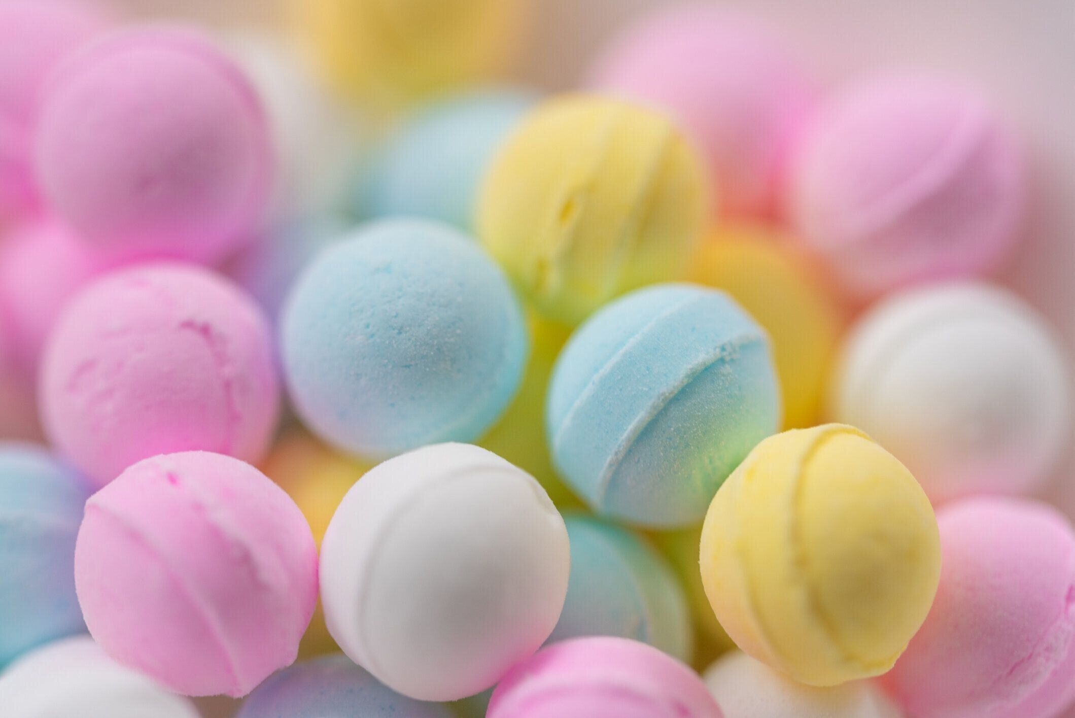 管理栄養士監修 賞味期限切れの ラムネ はいつまで食べられる 傷んだときの特徴や保存方法を解説 サンキュ