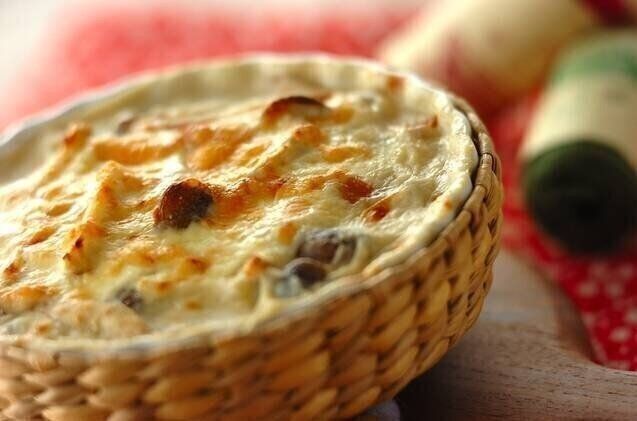 おからと焼き鳥缶のお手軽グラタン